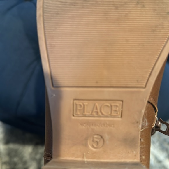 Girls ankle boots. Brown. Size 5. - Picture 7 of 7